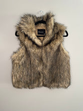 Load image into Gallery viewer, Fur Vest
