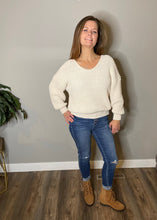 Load image into Gallery viewer, Cream Loose Knit Sweater
